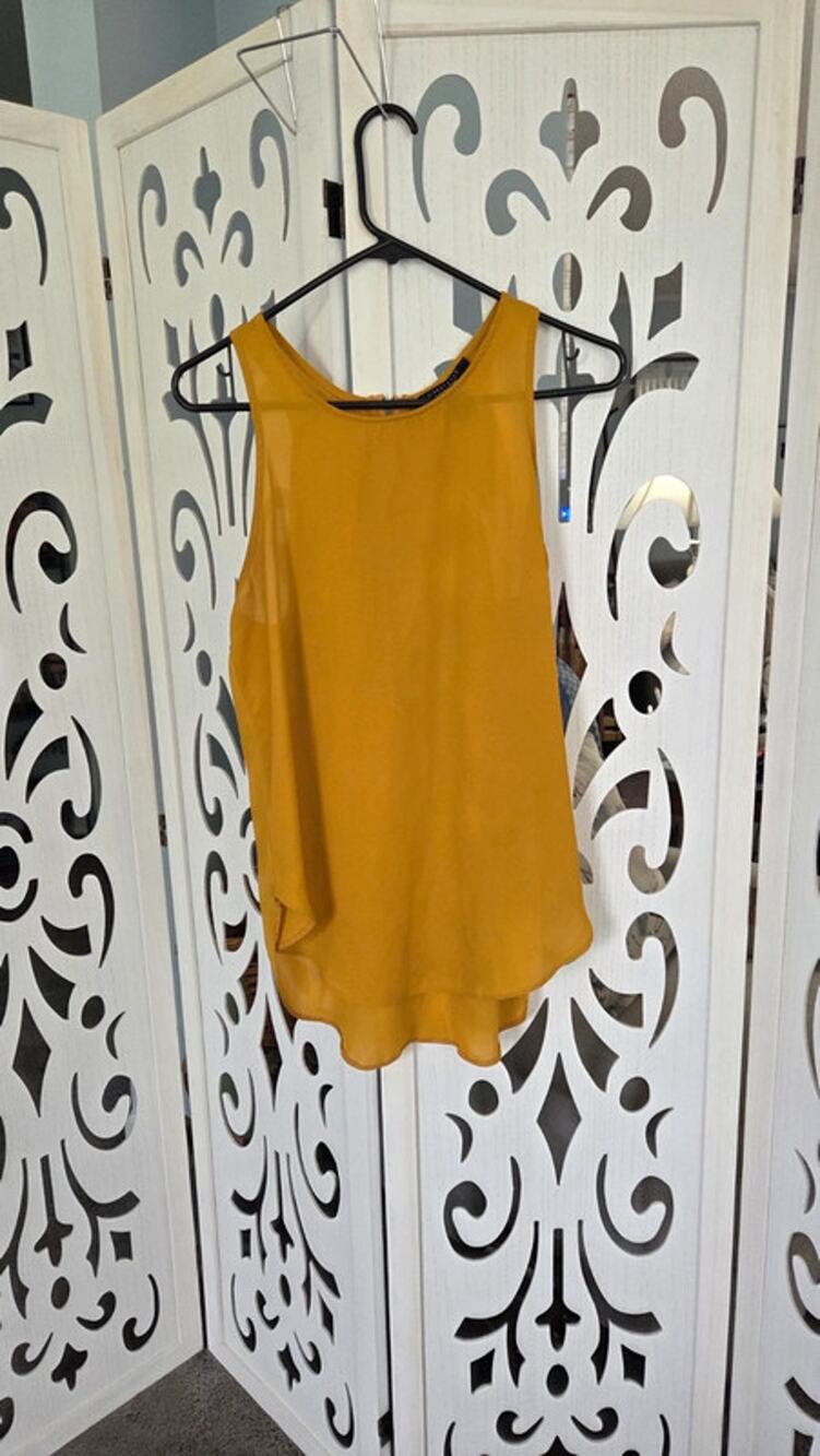 Streetwear Society L Mustard Yellow Sleeveless Blouse Back Zip High Low Hem Top